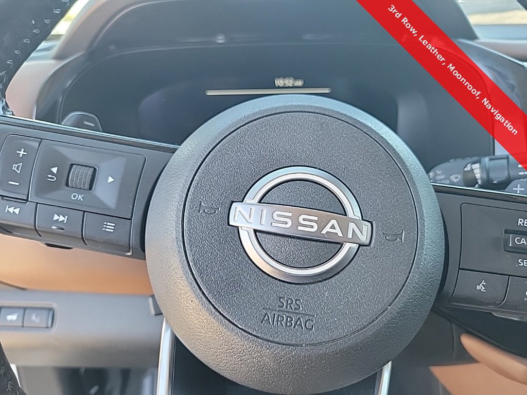 Used 2022 Nissan Pathfinder Platinum w/ Cargo Package image 24