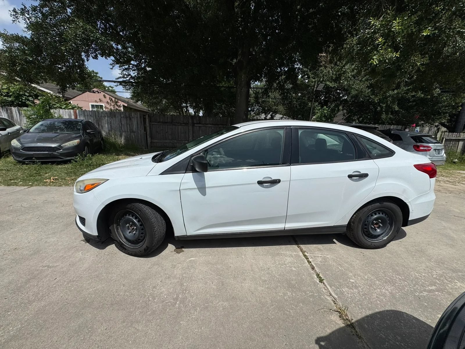 Used 2018 Ford Focus S FWD image 9