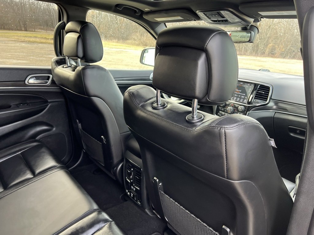 Used 2021 Jeep Grand Cherokee Limited image 18