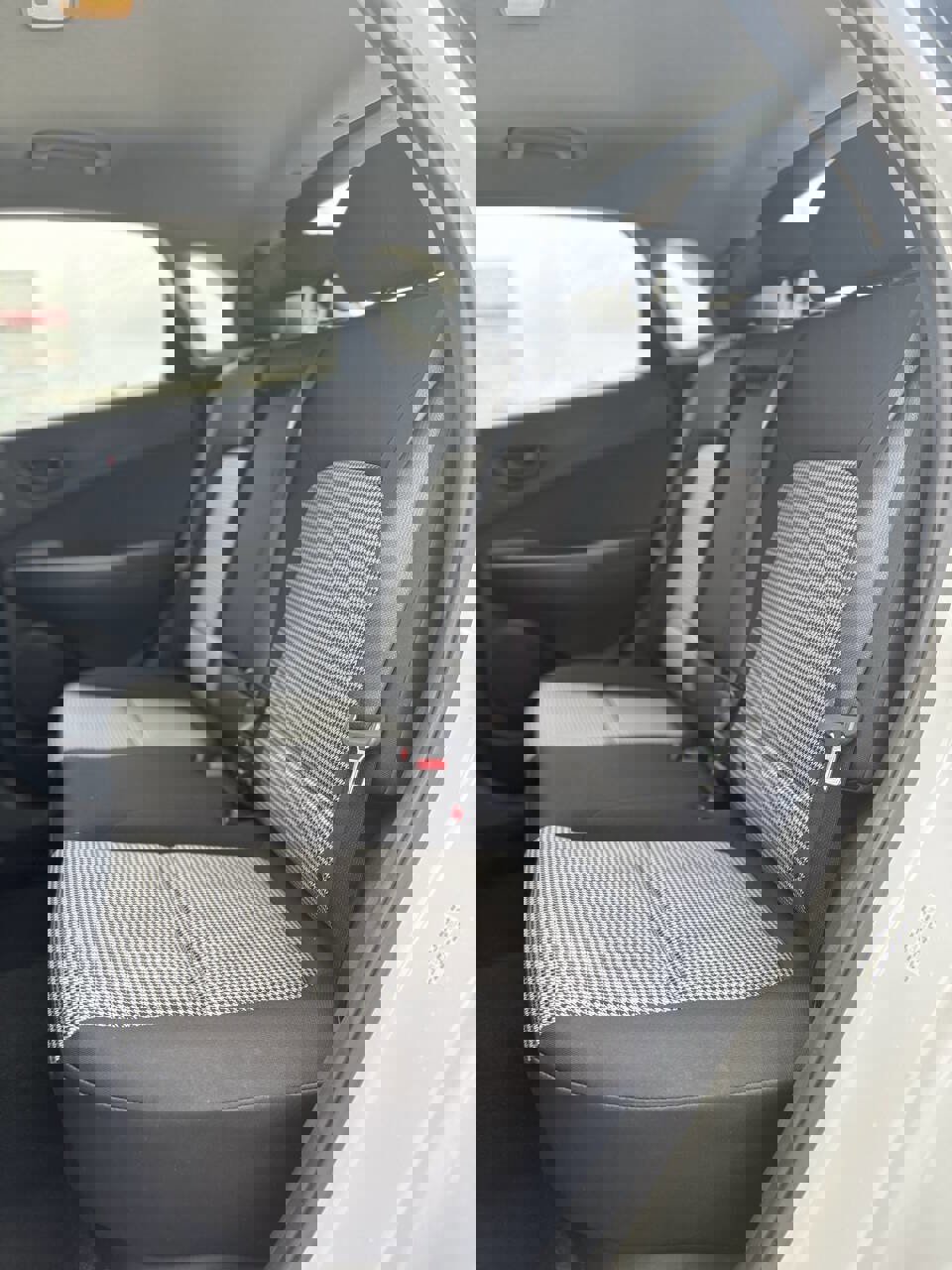 Used 2019 Hyundai Kona SE image 16