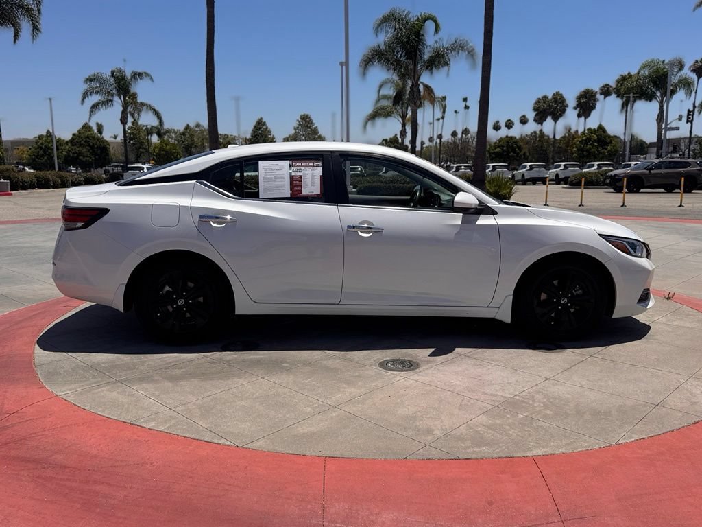 Used 2022 Nissan Sentra SV w/ Trunk Package FWD image 9