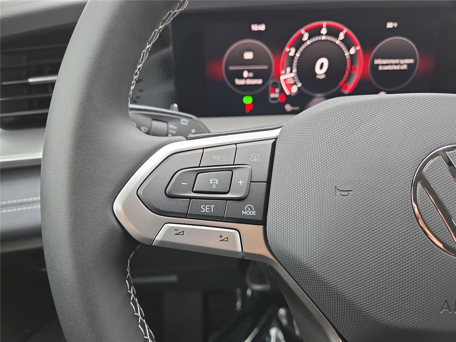 New 2026 Volkswagen Tiguan SE image 16