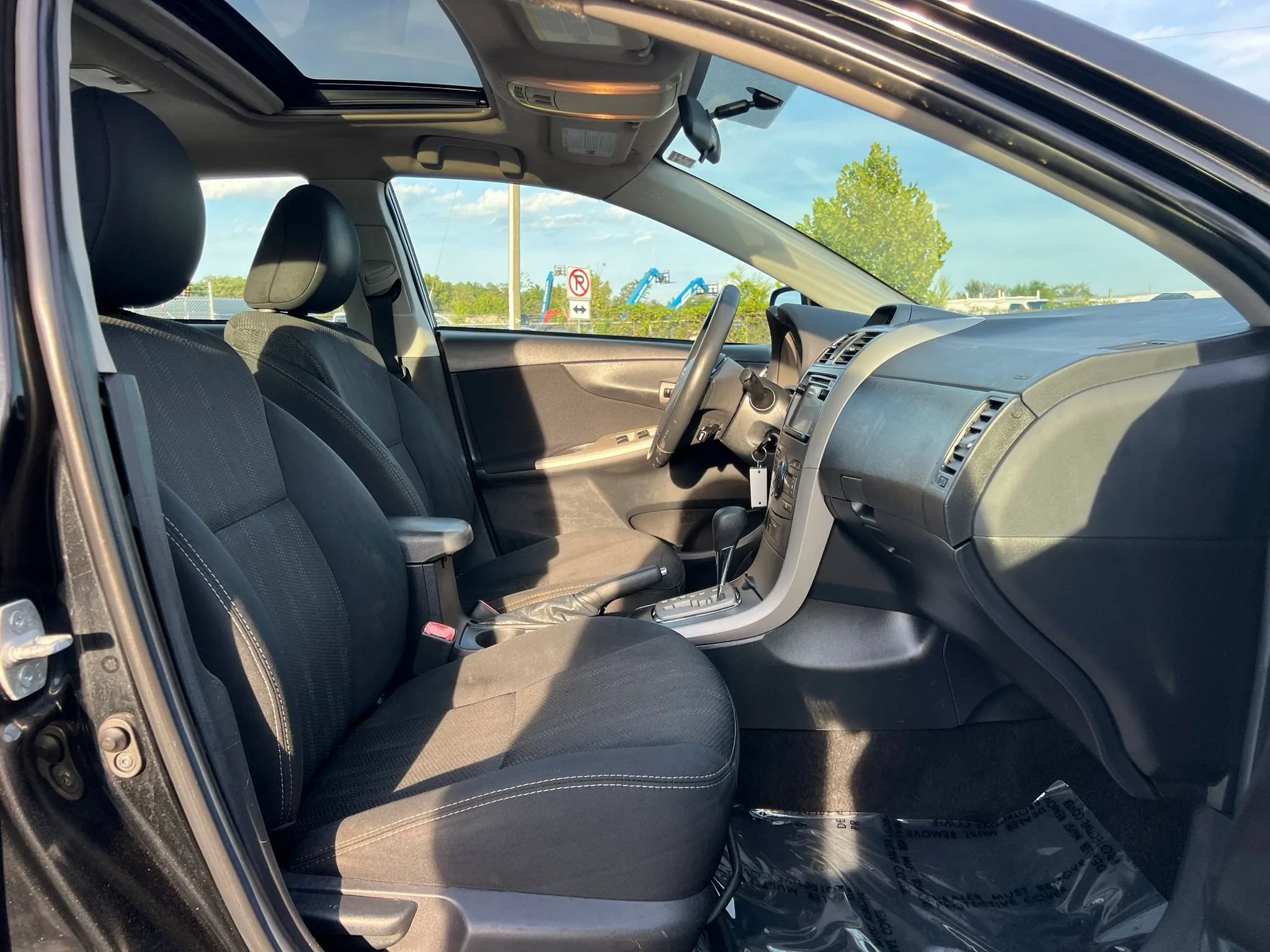 Used 2013 Toyota Corolla S w/ Premium Complete Pkg FWD image 16
