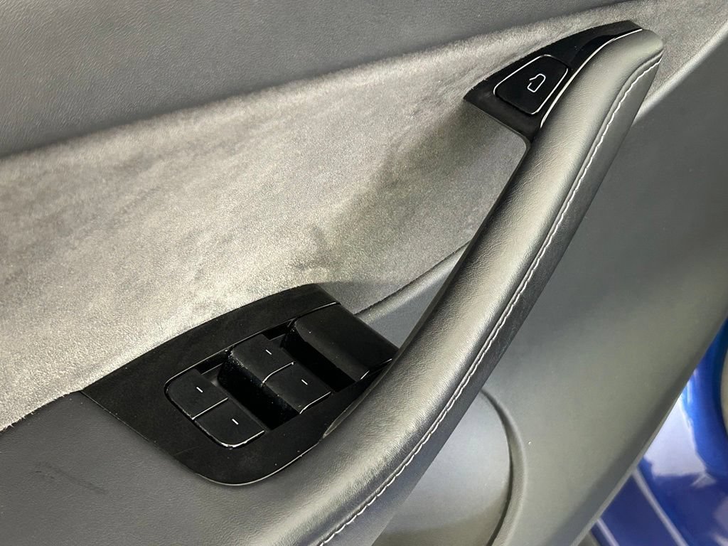 Used 2021 Tesla Model Y Performance AWD/4WD image 29