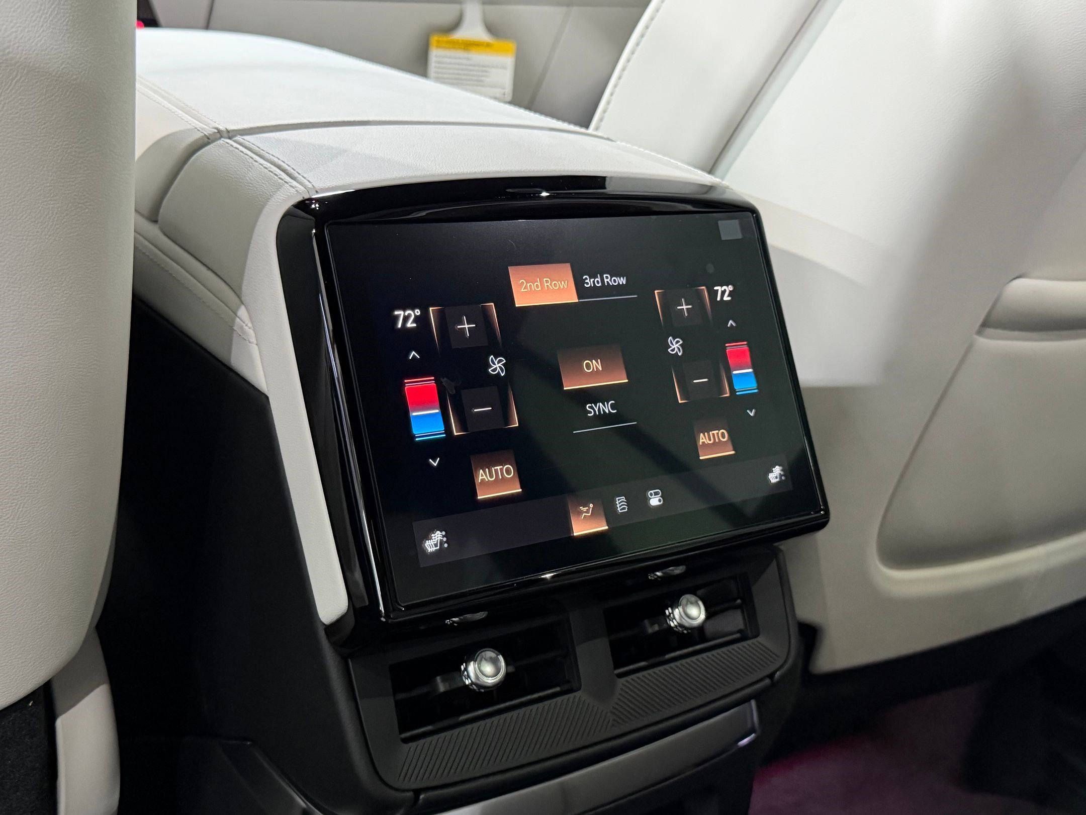 New 2026 Cadillac Vistiq Sport image 42