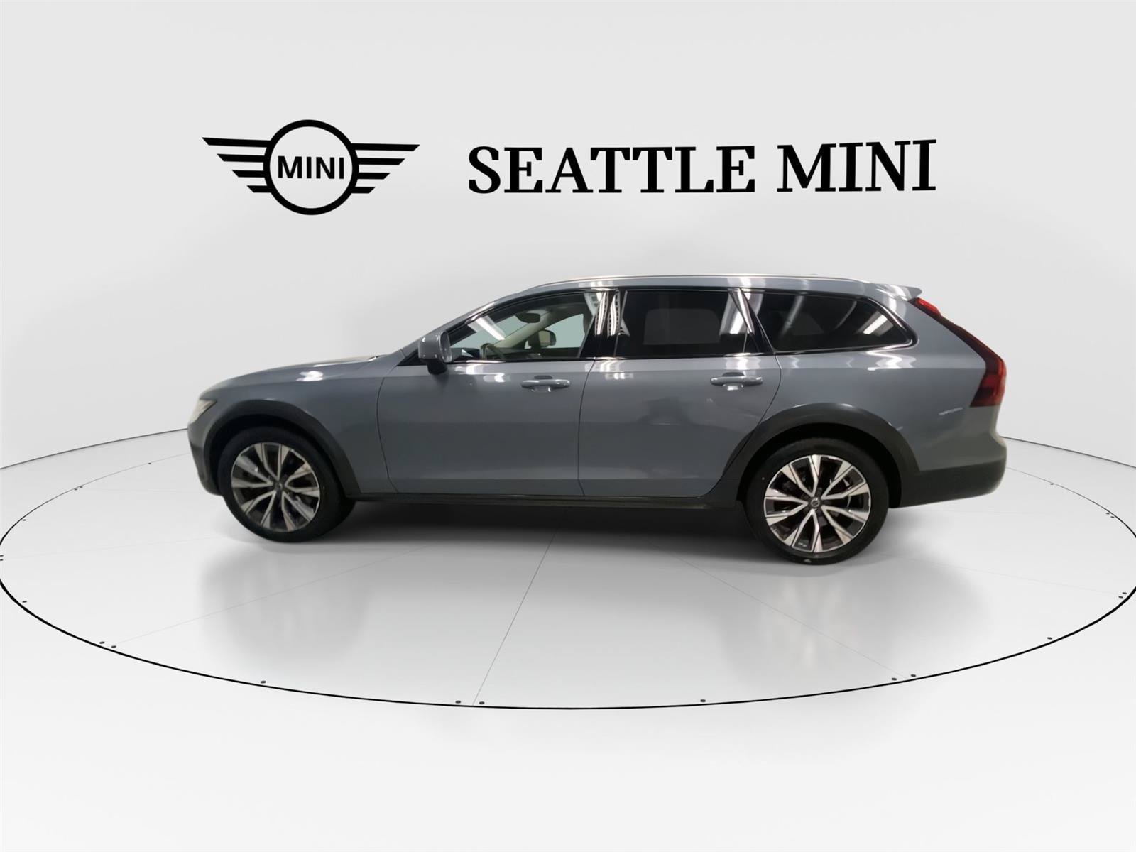 Used 2022 Volvo V90 B6 Cross Country w/ Advanced Package AWD/4WD image 6