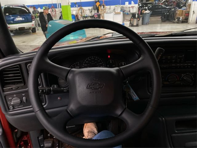 Used 2002 Chevrolet Avalanche 4x4 w/ Off-Road Suspension Pkg image 20