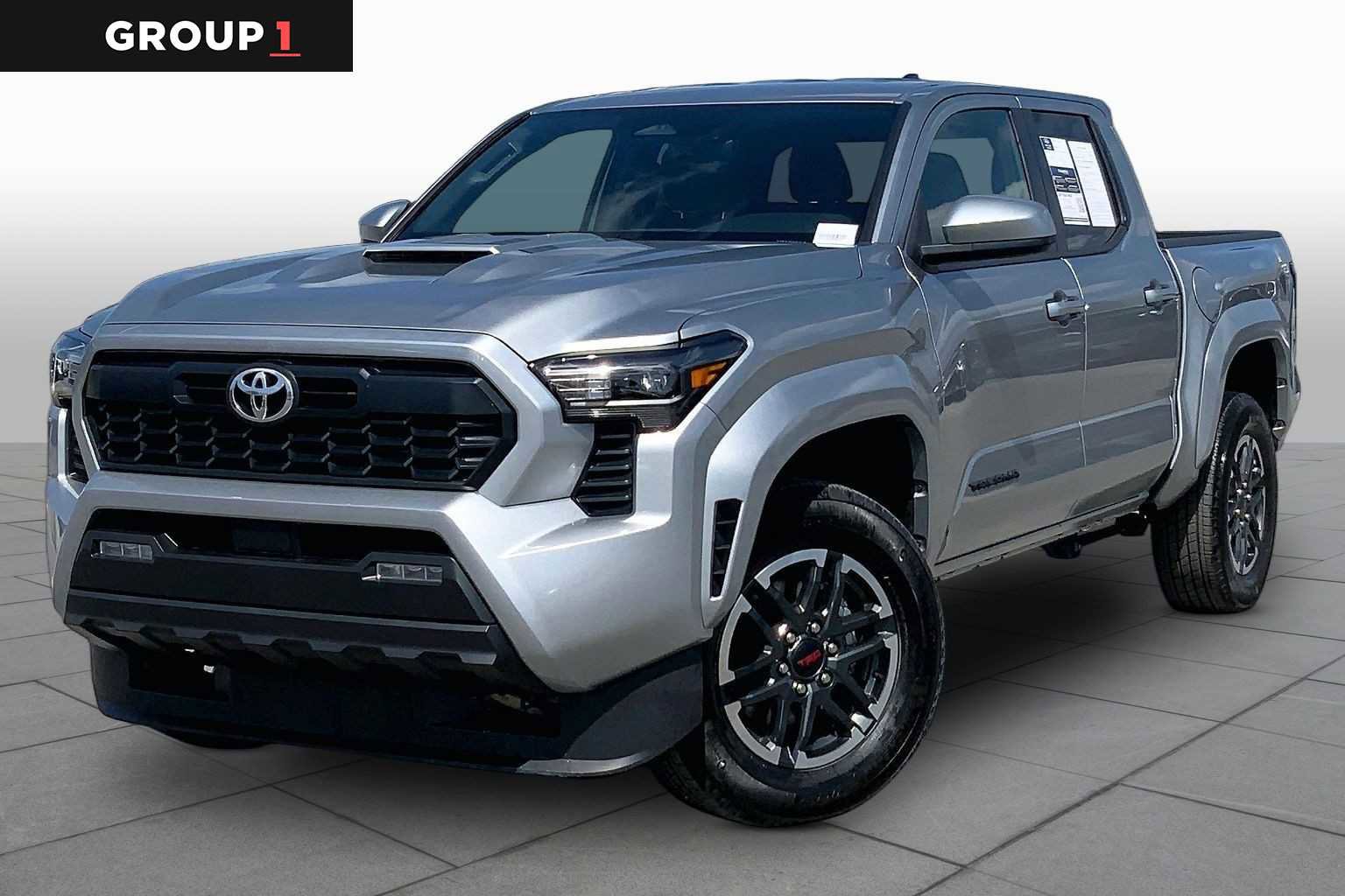 Used 2025 Toyota Tacoma TRD Sport AWD/4WD image 1