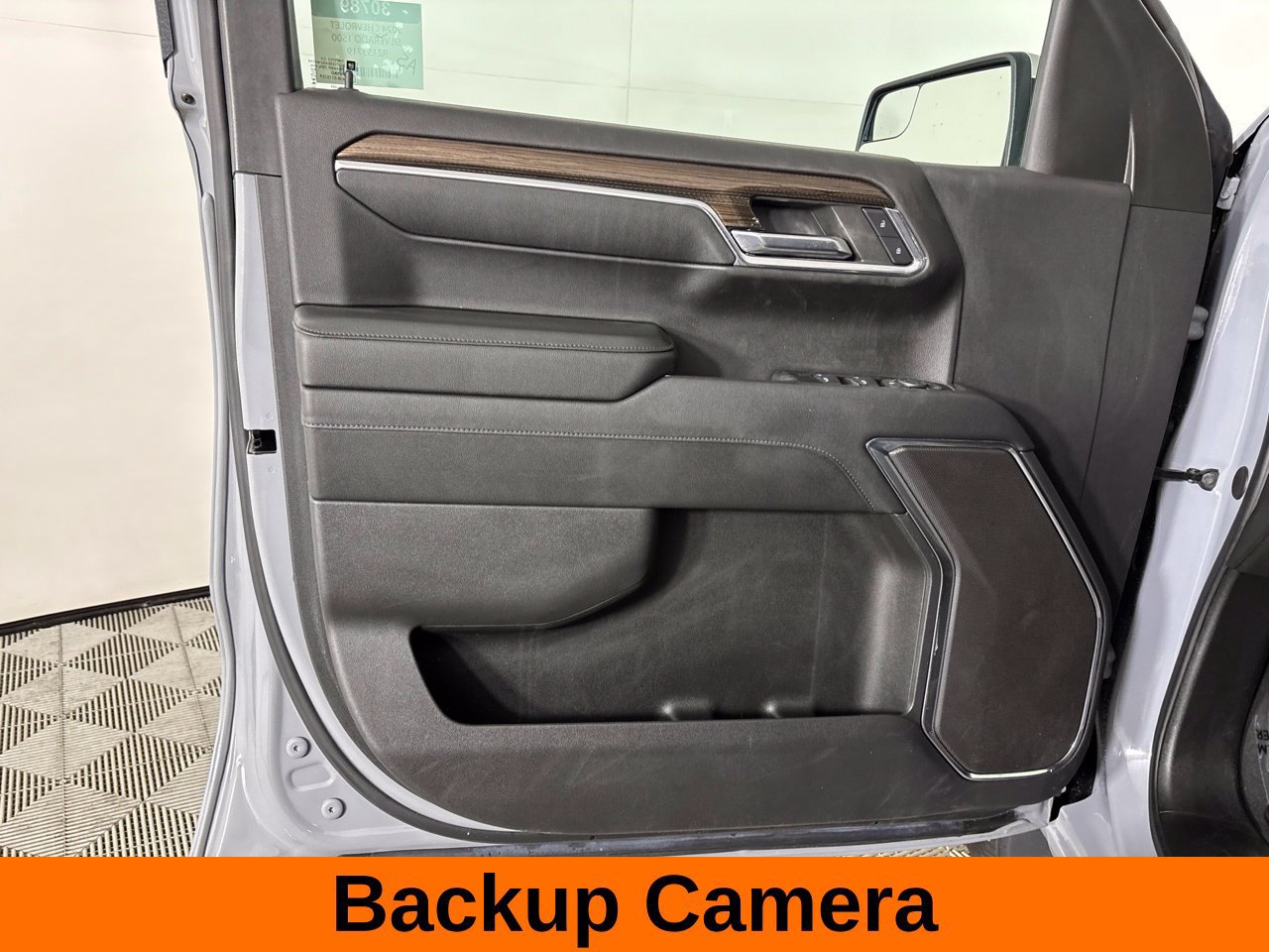 Used 2024 Chevrolet Silverado 1500 LT AWD/4WD image 10