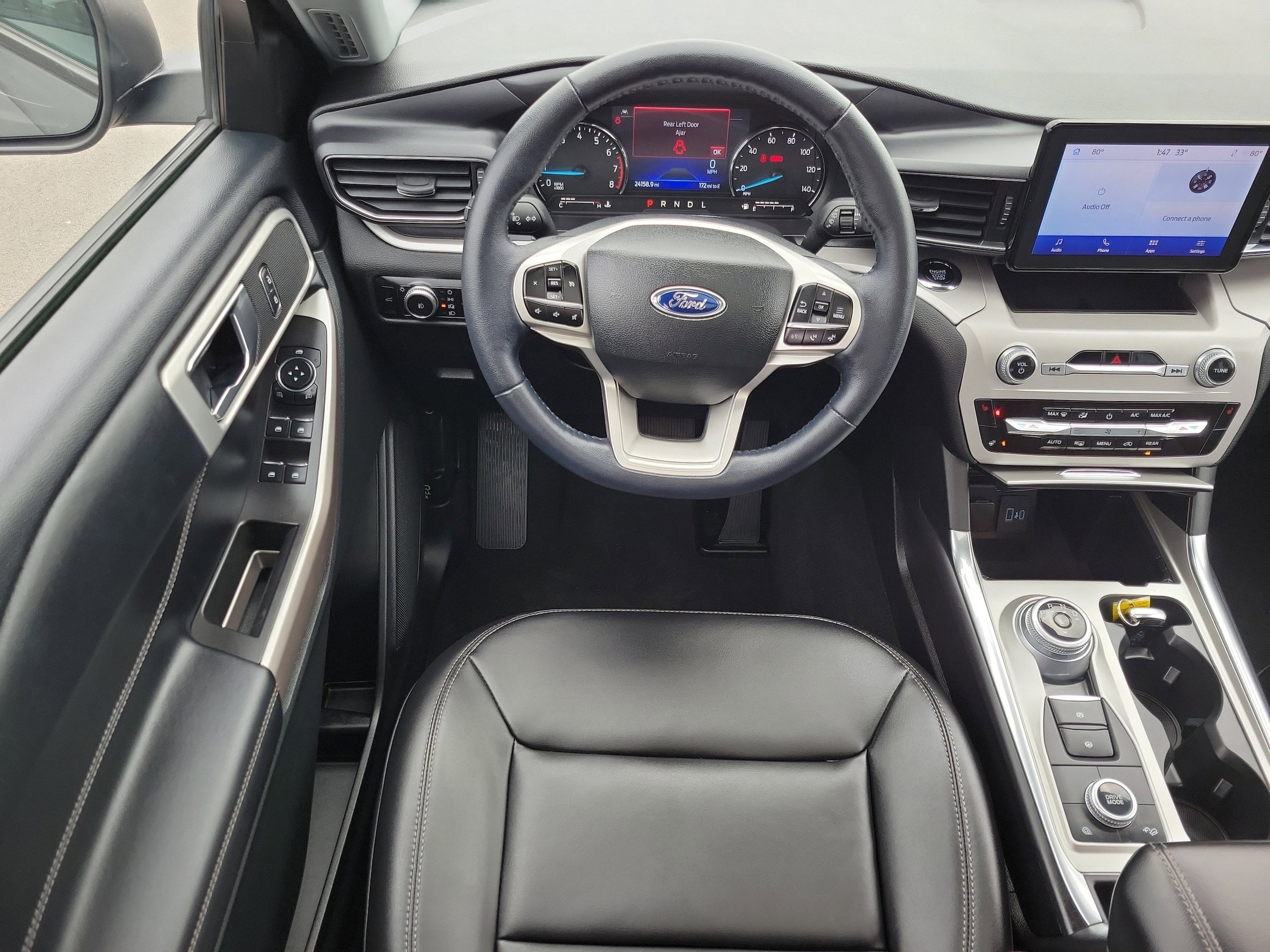 Used 2023 Ford Explorer XLT w/ Equipment Group 202A AWD/4WD image 15
