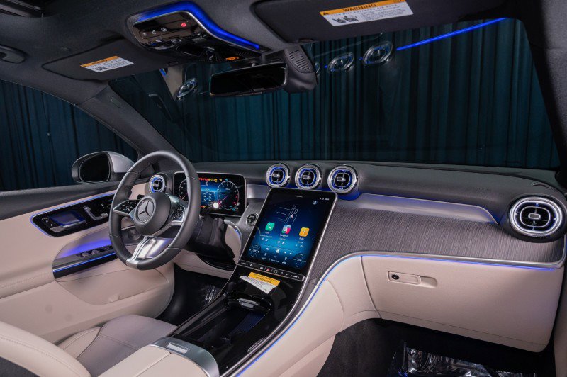 New 2026 Mercedes-Benz GLC 300 image 4