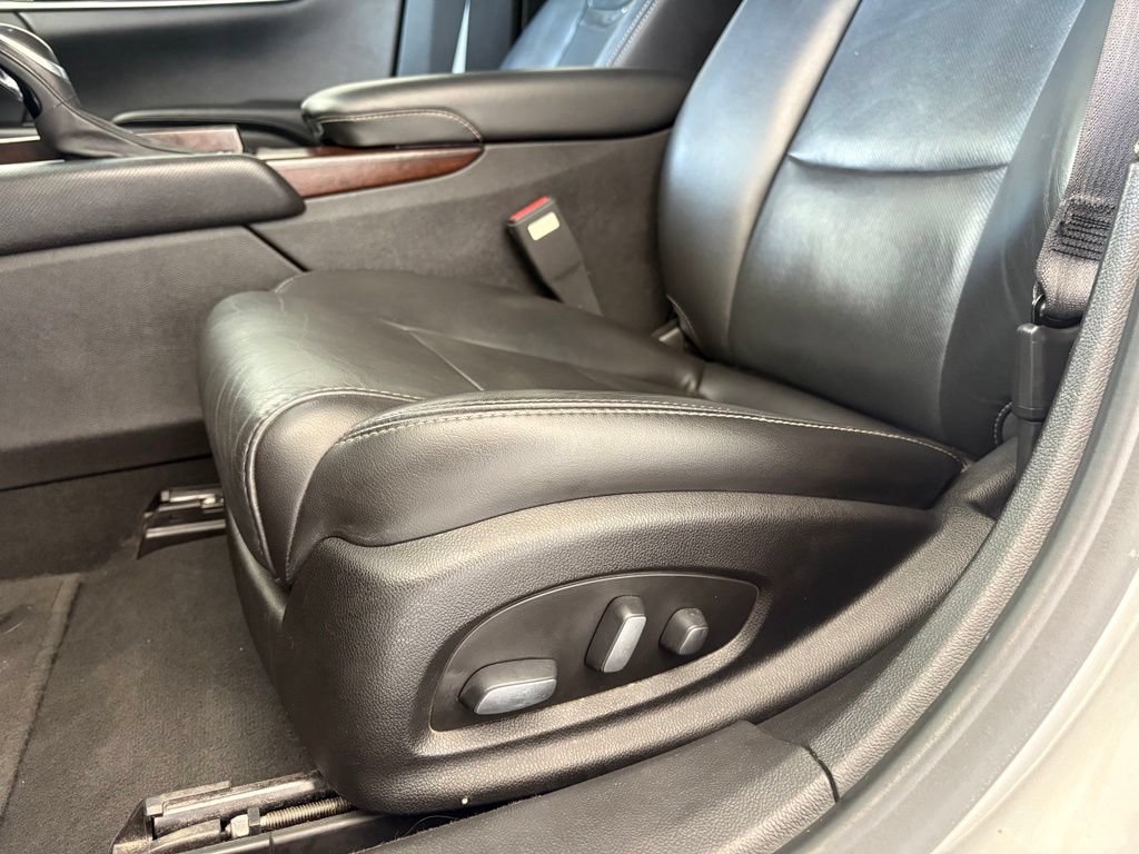 Used 2019 Cadillac XTS Luxury FWD image 35