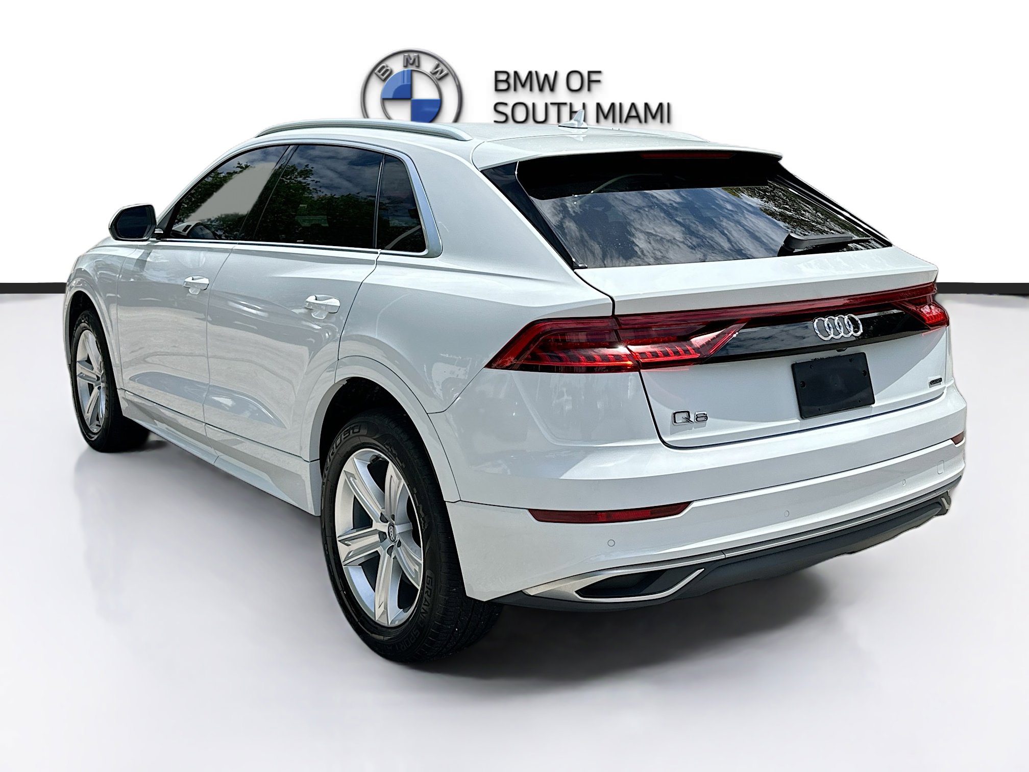 Used 2019 Audi Q8 Premium w/ Convenience Package image 5