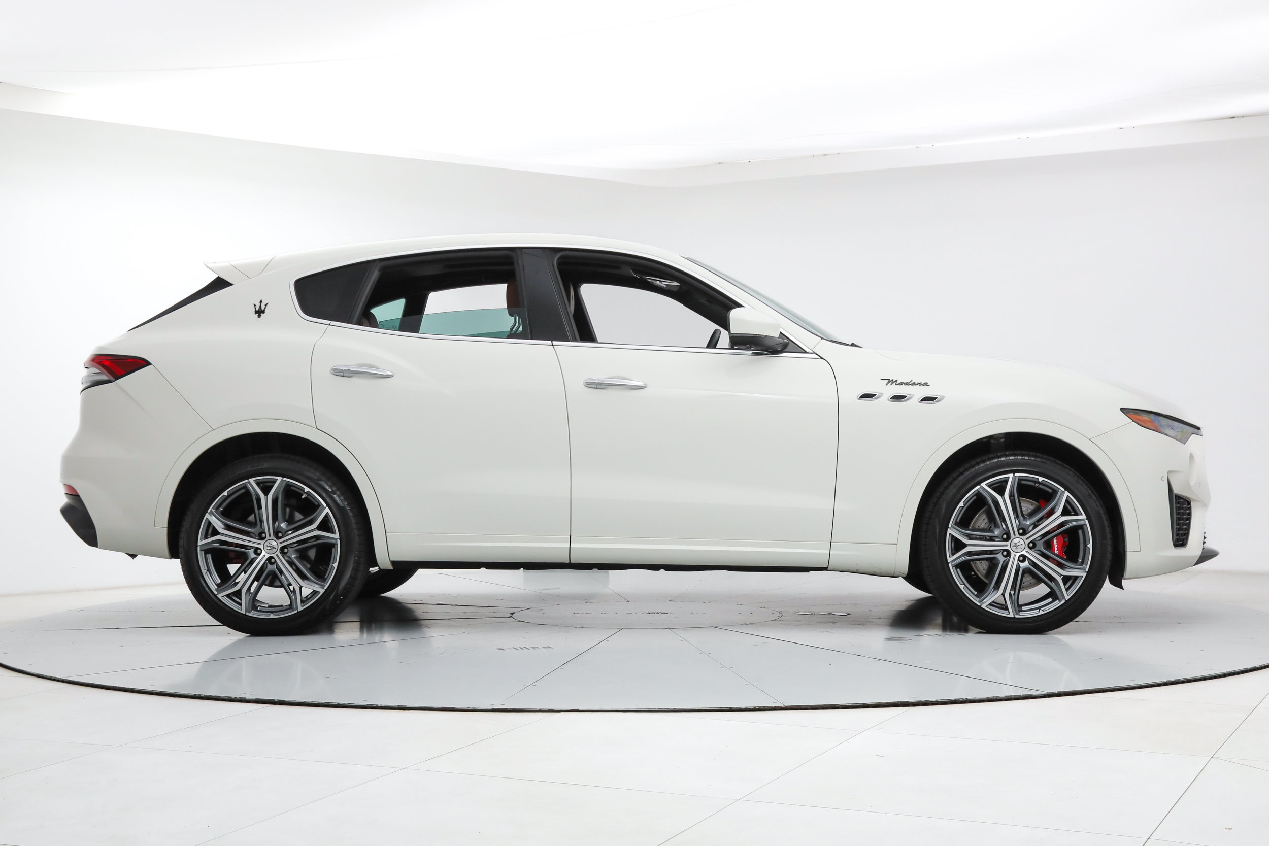 Certified 2023 Maserati Levante Modena AWD/4WD image 6