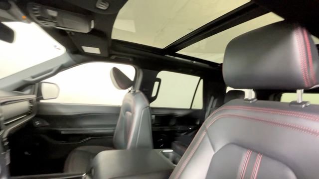 Used 2023 Ford Expedition Limited AWD/4WD image 19