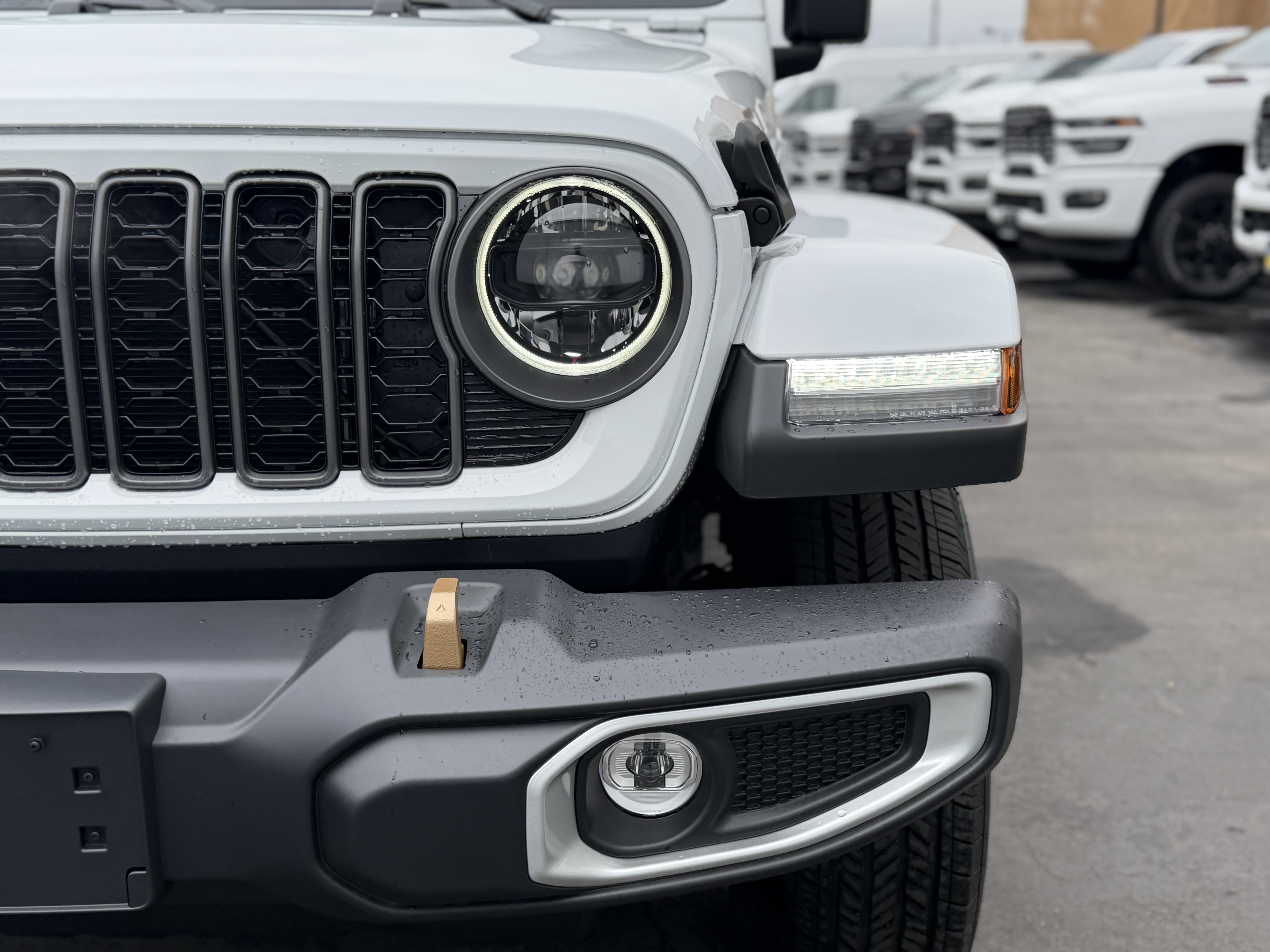 New 2026 Jeep Gladiator Sport AWD/4WD image 13