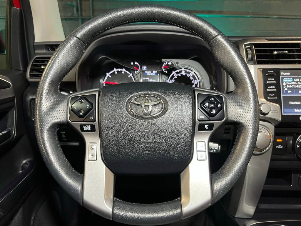 Used 2021 Toyota 4Runner SR5 Premium w/ Moonroof Package AWD/4WD image 21