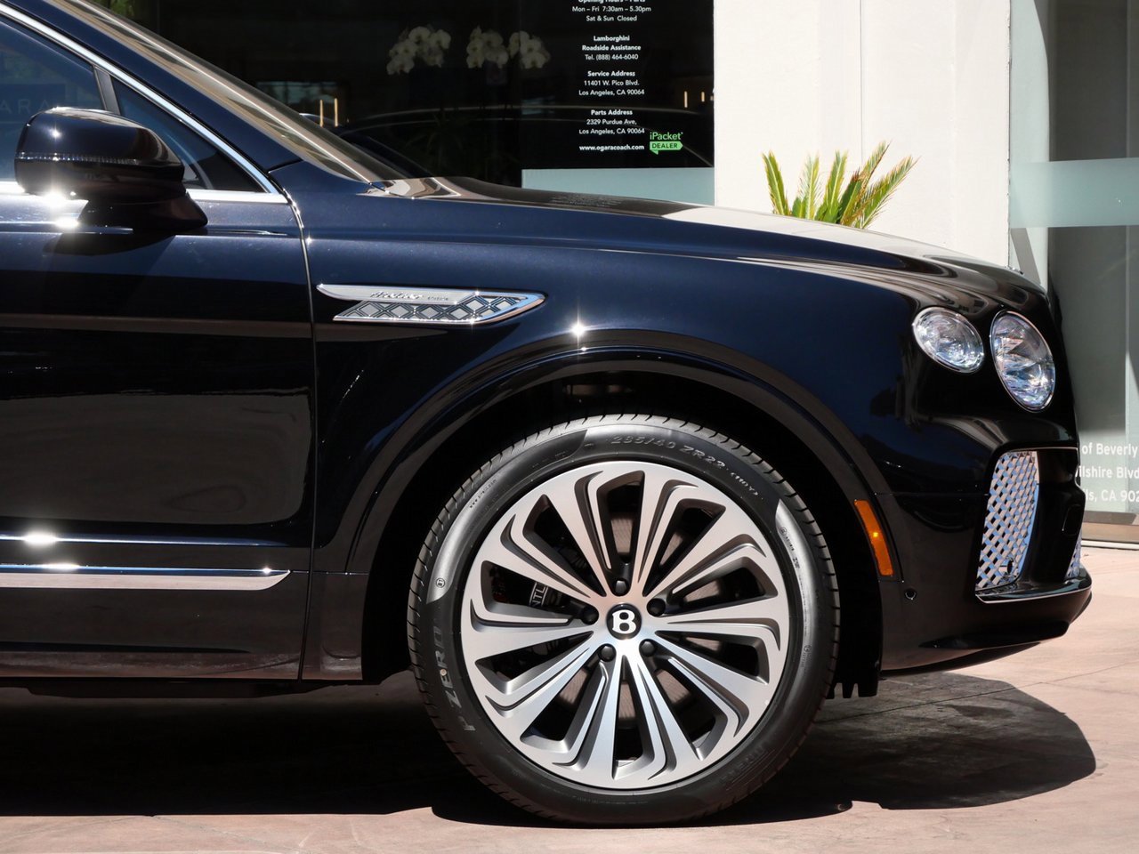 New 2025 Bentley Bentayga image 6