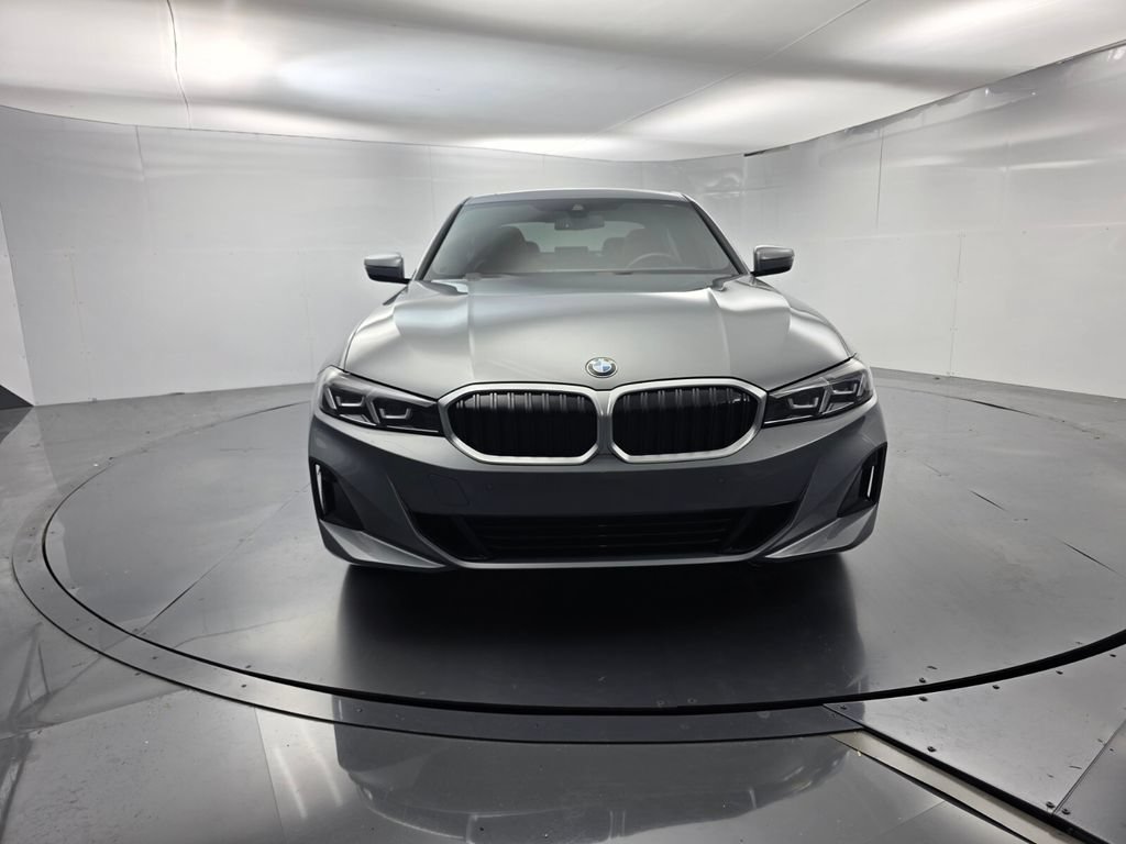 Used 2024 BMW 330i Sedan w/ Convenience Package RWD image 2