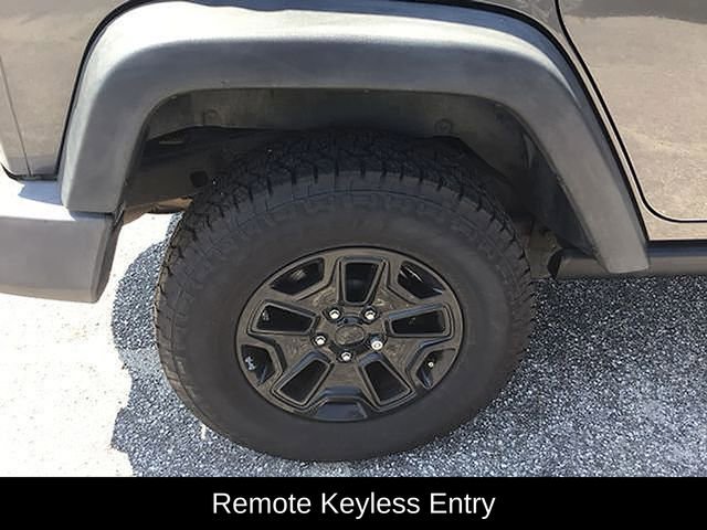 Used 2018 Jeep Wrangler Unlimited Sport image 13