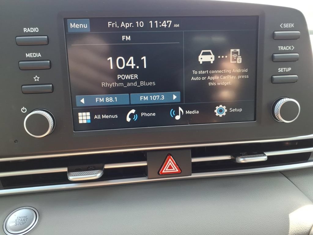 New 2026 Hyundai Elantra Sport FWD image 21