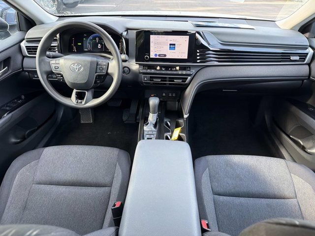 Used 2025 Toyota Camry LE FWD image 21