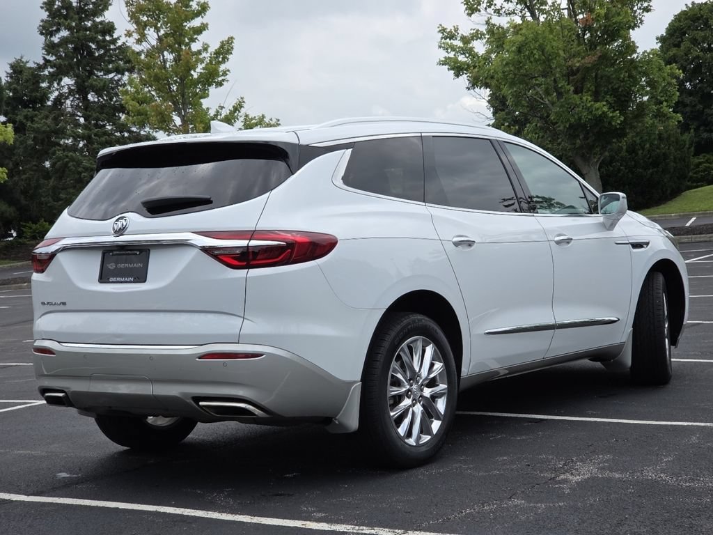 Used 2020 Buick Enclave Premium w/ Sun and Sites Package FWD image 22