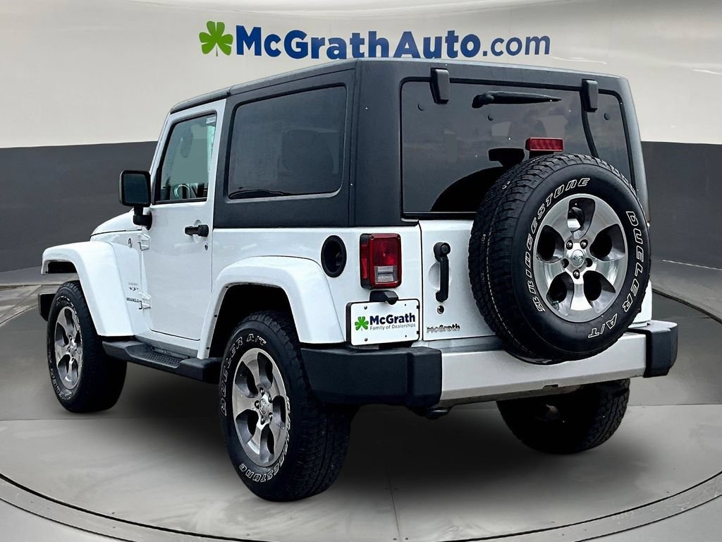 Used 2017 Jeep Wrangler Sahara w/ Connectivity Group AWD/4WD image 5