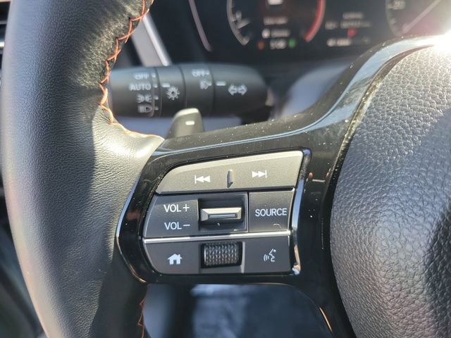 Certified 2025 Honda Pilot Sport image 24