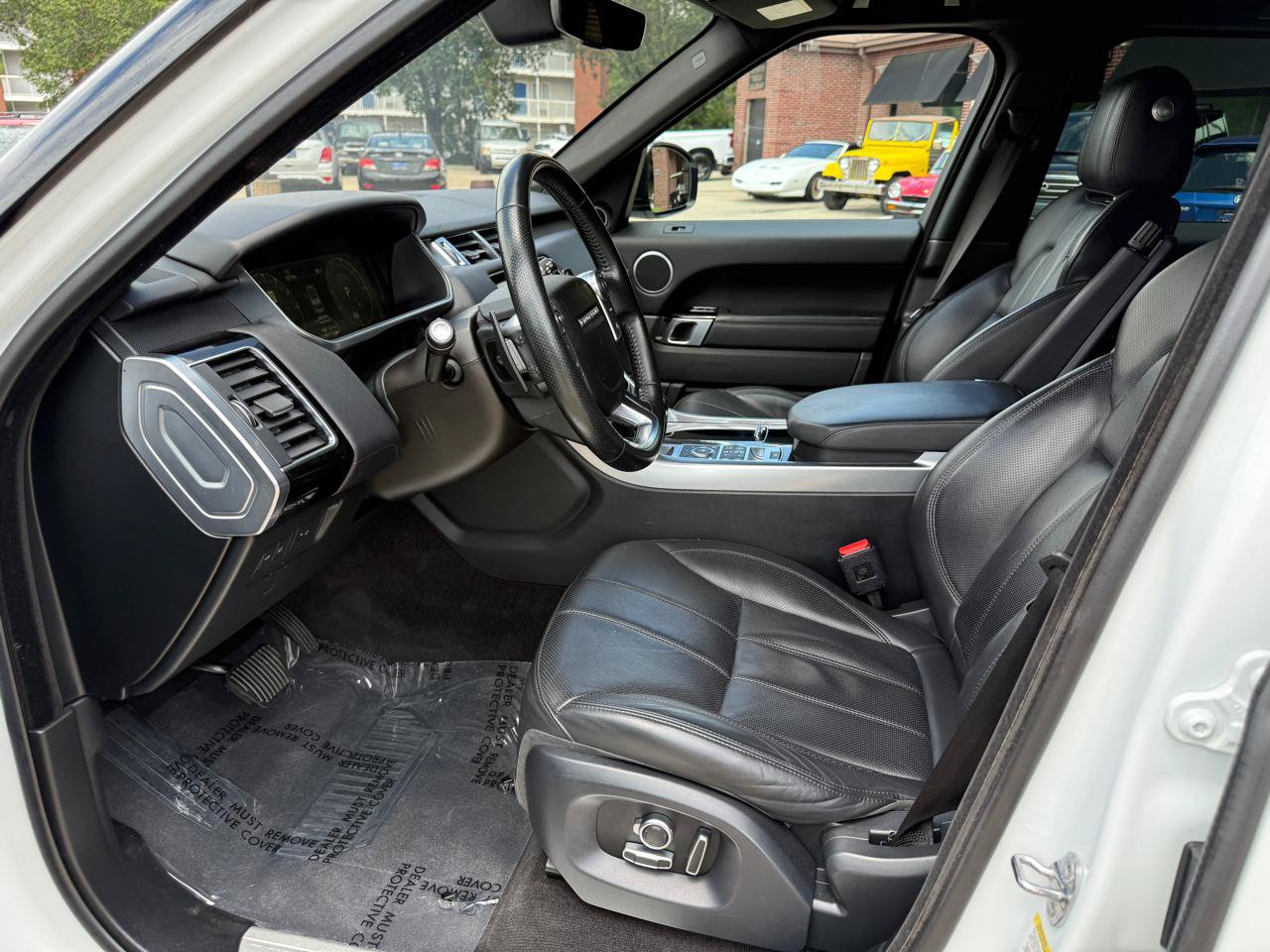 Used 2017 Land Rover Range Rover Sport Supercharged AWD/4WD image 9