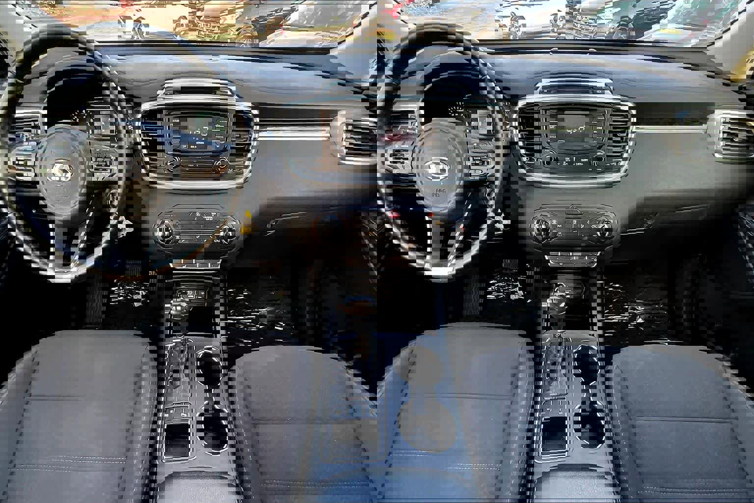 Used 2016 Kia Sorento LX w/ LX Convenience Package image 14