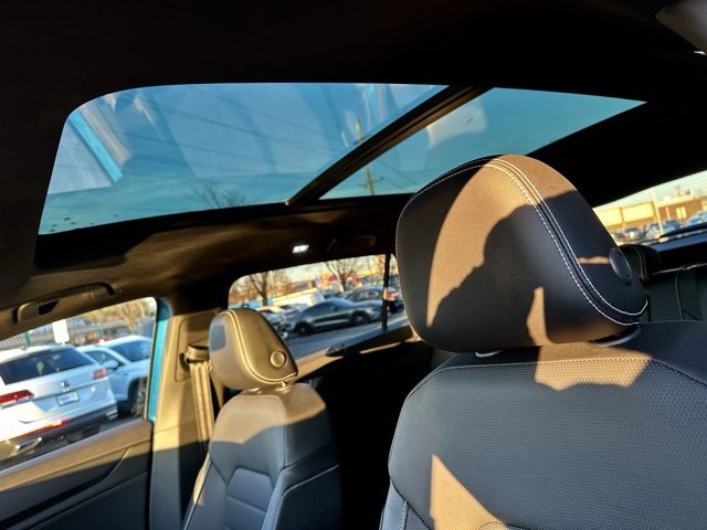 Certified 2025 Volkswagen Atlas Cross Sport SEL R-Line image 14