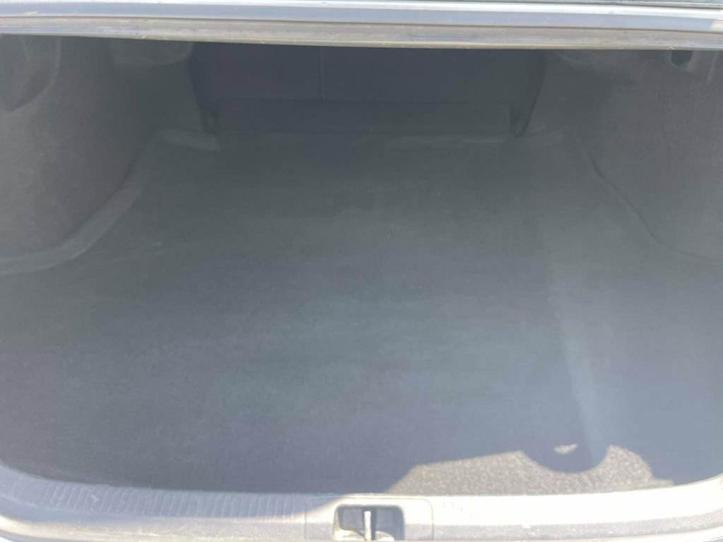 Used 2024 Toyota Camry LE FWD image 8