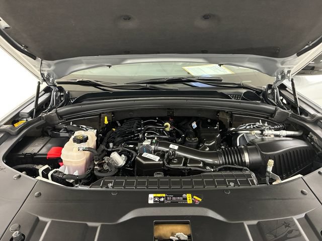 Used 2023 Jeep Grand Cherokee Limited w/ Luxury Tech Group II AWD/4WD image 11