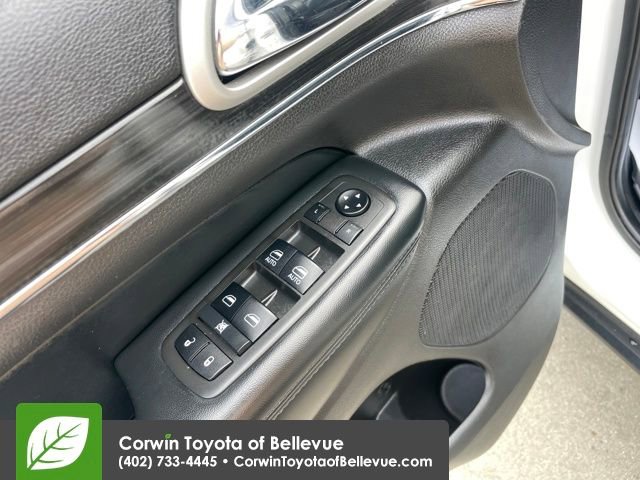 Used 2021 Jeep Grand Cherokee Limited w/ Luxury Group II image 16