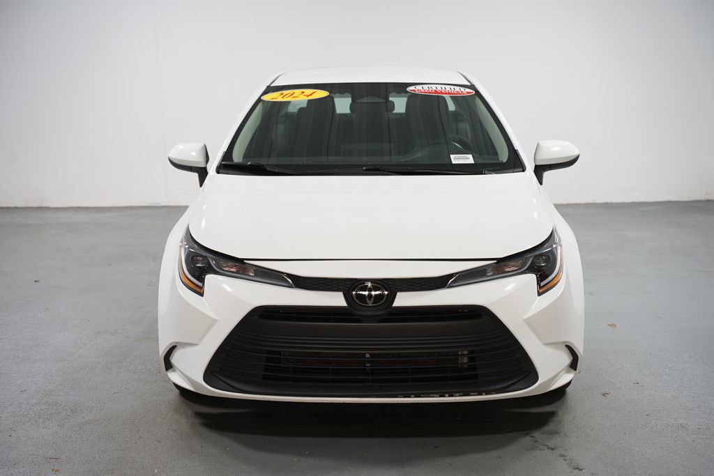 Certified 2024 Toyota Corolla LE image 2