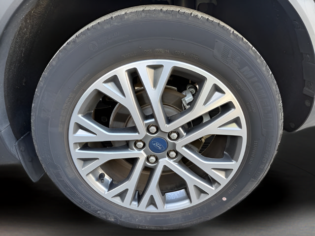 Used 2022 Ford Escape SEL FWD image 34