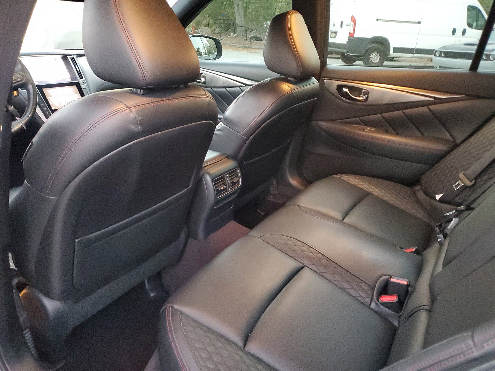 Used 2018 INFINITI Q50 Red Sport 400 w/ Sensory Package (Sport) image 8