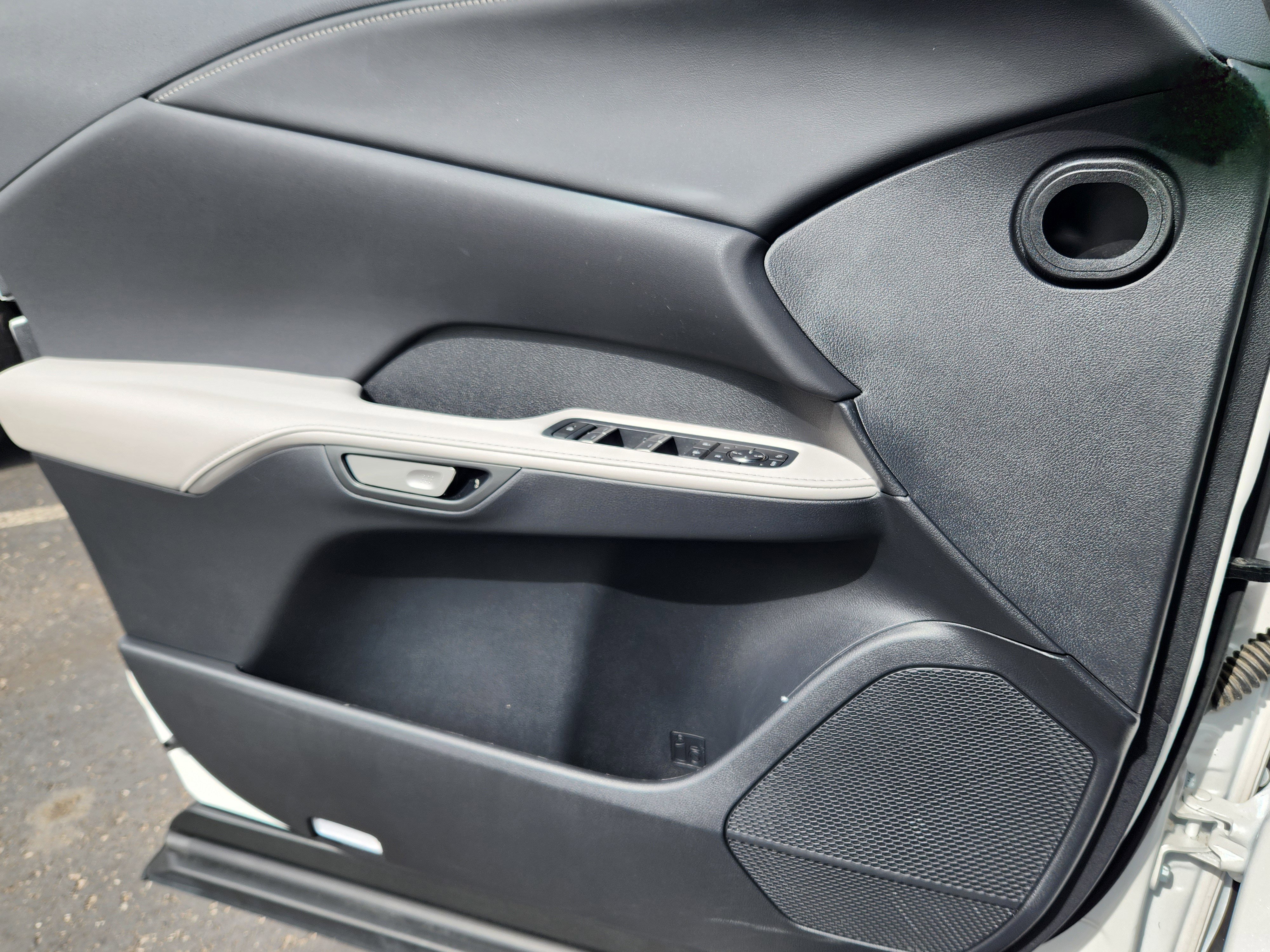 Used 2023 Lexus RX 350h w/ Cold Area Package image 12