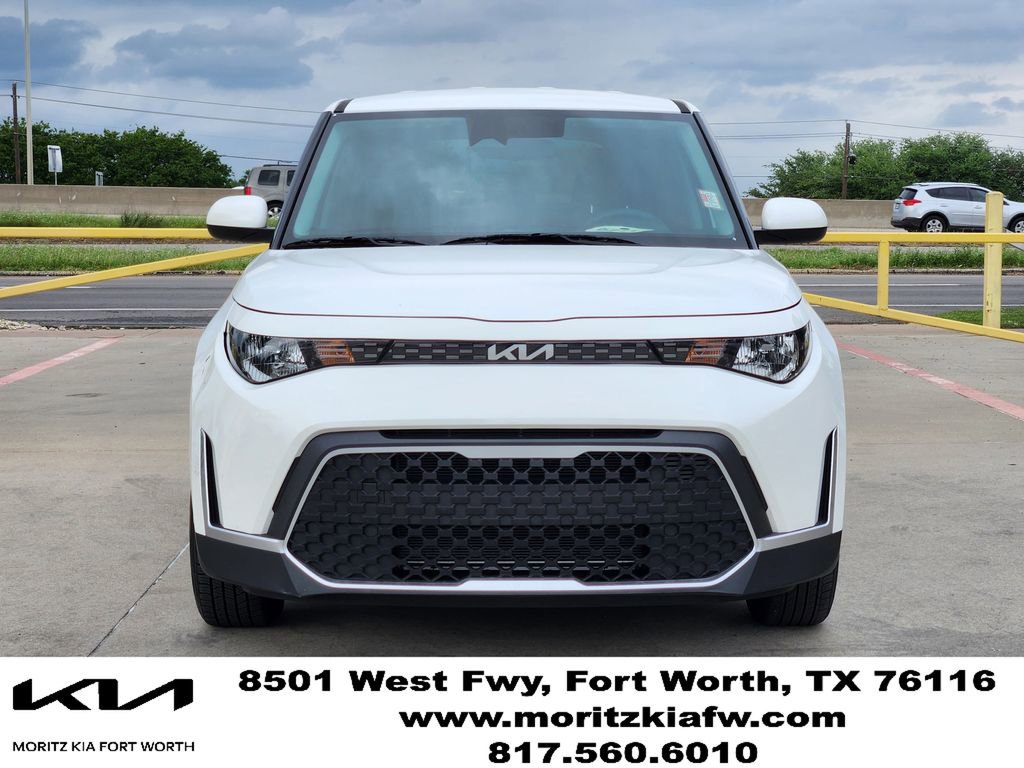 Certified 2024 Kia Soul LX FWD image 2