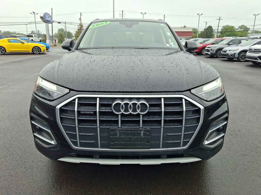 Used 2021 Audi Q5 2.0T Premium w/ Convenience Package AWD/4WD image 2