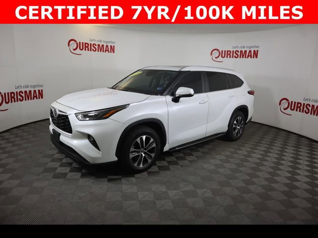 Used 2023 Toyota Highlander XLE FWD image 4