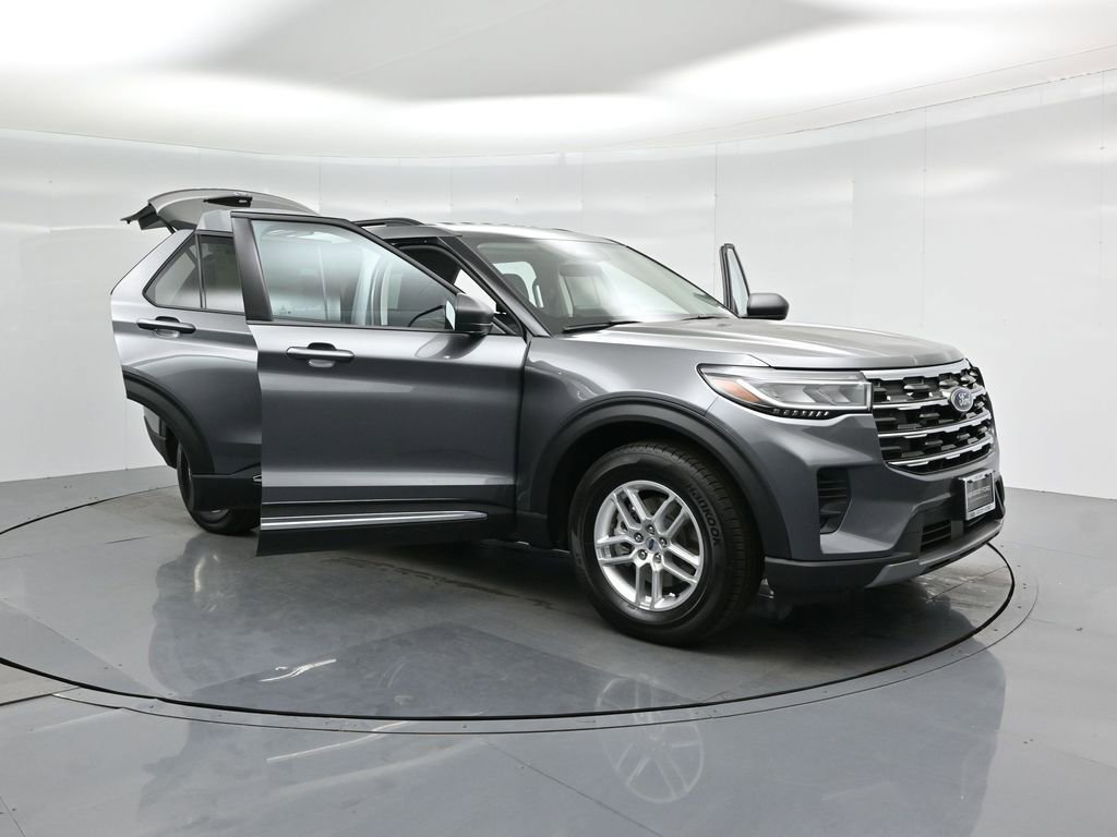 New 2025 Ford Explorer Active image 34