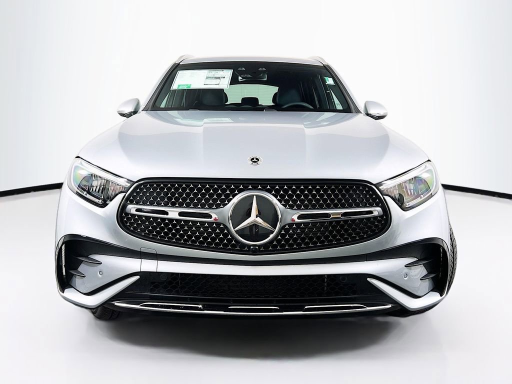 New 2025 Mercedes-Benz GLC 350e 4MATIC image 2