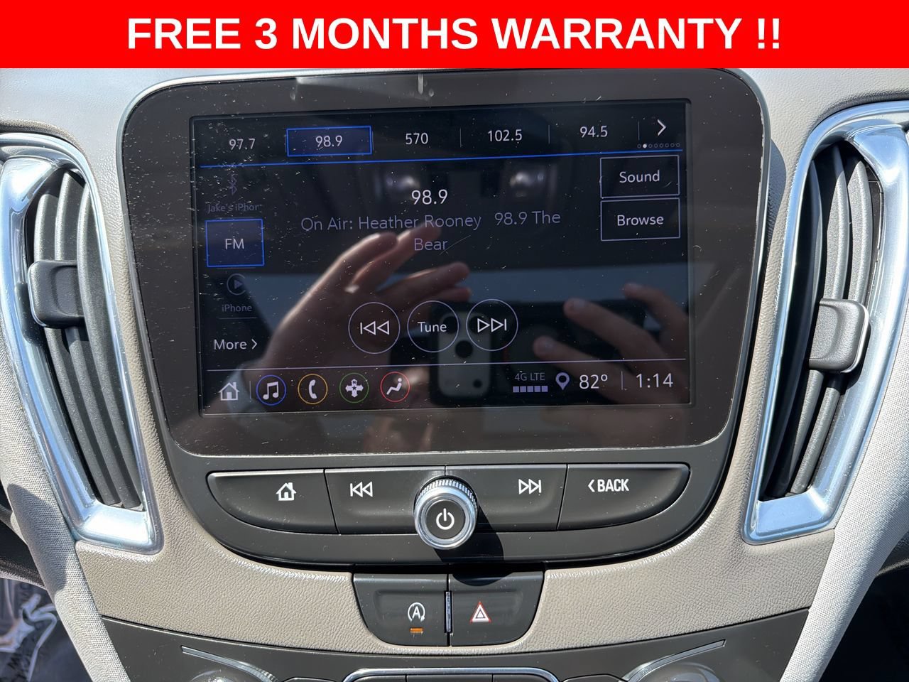 Used 2021 Chevrolet Malibu LT FWD image 17