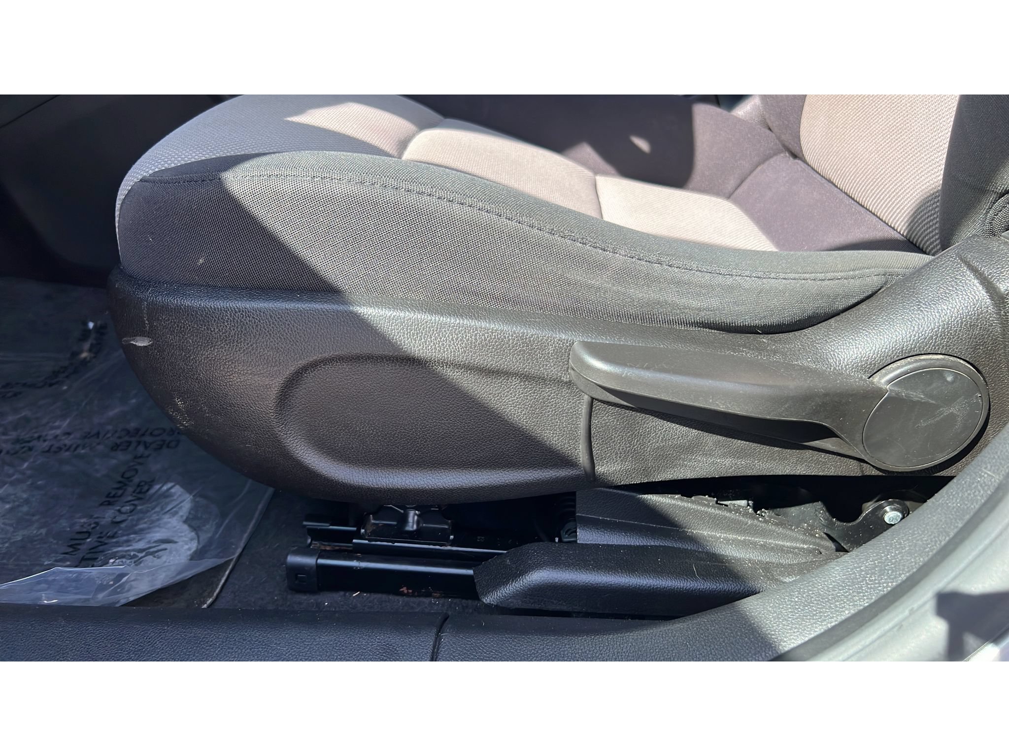 Used 2013 Chevrolet Cruze LS FWD image 24