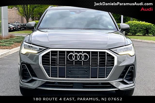 Used 2024 Audi Q3 2.0T Premium AWD/4WD image 3