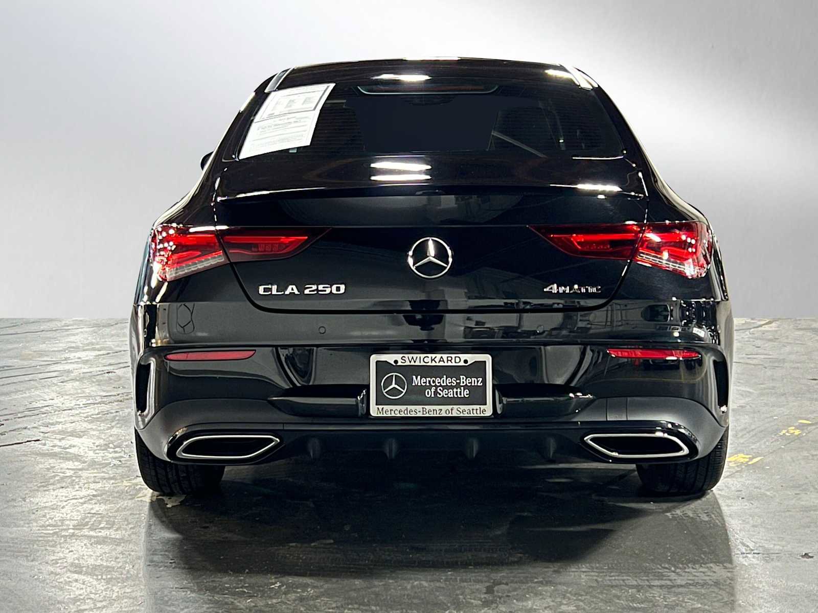 Used 2023 Mercedes-Benz CLA 250 4MATIC image 4