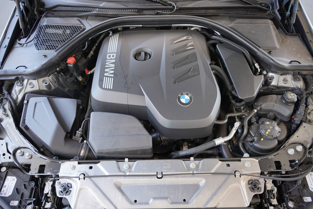 Used 2025 BMW 330i xDrive Sedan AWD/4WD image 21