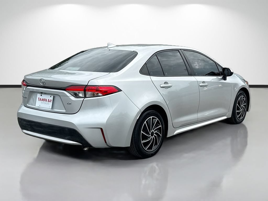 Used 2021 Toyota Corolla LE FWD image 3